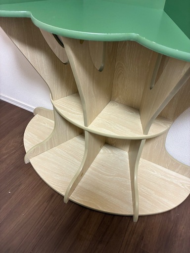 ツリー型ブックシェルフ