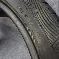 245/40R19　98W　4本　21年製　WINRUN　R330　溝3.5～5.0　251215004の画像
