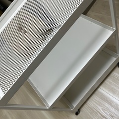 IKEA キャスター付き収納棚の画像