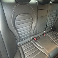 経済的で大人気C220dアバンギャルドAMGラインの画像