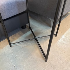 IKEA サイドテーブルの画像