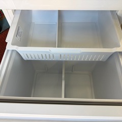 ３５８Ｌ　2022年　冷蔵庫　ハイセンス　製氷付き　HR-G3601Wの画像