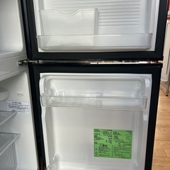 🉐冷蔵庫　2024年製 90L comfee コンフィー　RCT90BL 1人暮らし　単身用の画像