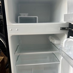 🉐冷蔵庫　2024年製 90L comfee コンフィー　RCT90BL 1人暮らし　単身用の画像