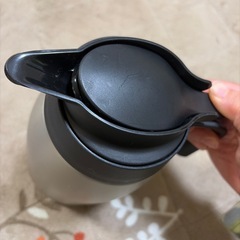 サーモス　1ℓポットの画像