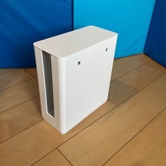 蓋付きルーター収納ケースの画像