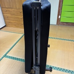 折りたたみベッド
の画像