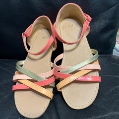 H&Mサンダルの画像