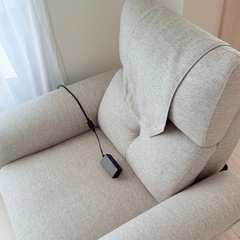 ニトリの高級リクライニングチェアの画像