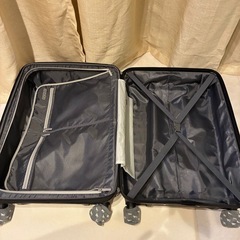 【安くお譲りします】スーツケースAMERICANTOURISTER   の画像