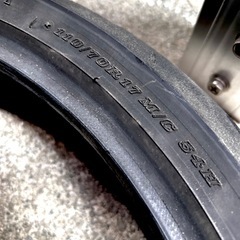 DUNLOP   140/70R17 110/70R17の画像