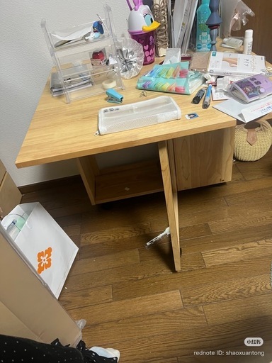テーブル