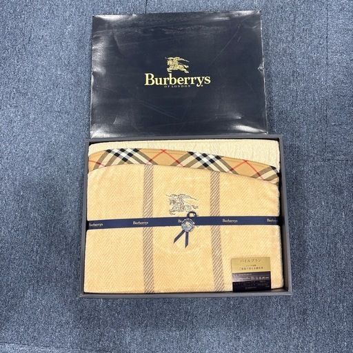 未使用 BURBERRY バーバリー ウール 100％ 毛布 純毛 西川産業