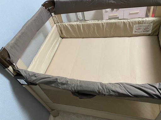 アップリカ　Aprica ココネルエアー　ベビーベッド