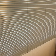 ブラインドカーテン　幅136×高100の画像