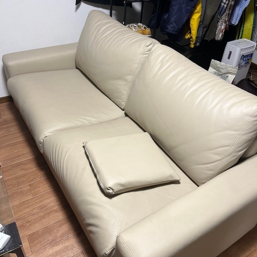 合皮の3人がけソファ (網本竣太) 大在のソファ《3人掛けソファ》の中古