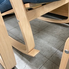 IKEA オットマン付きリクライニングチェアの画像