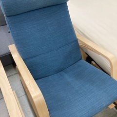 IKEA オットマン付きリクライニングチェアの画像