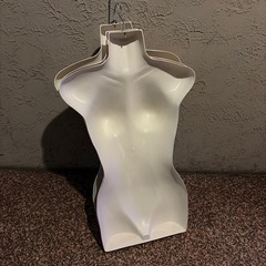 衣服トルソー　女性　3体セットの画像
