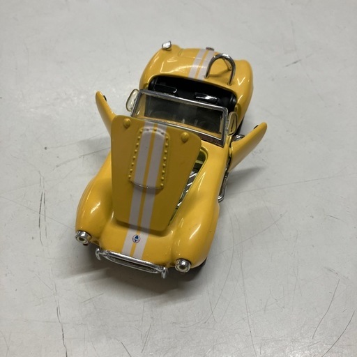 I 2601-562 キンスマート製　1965年式　シェルビー・コブラ427S/C ダイカストカー
