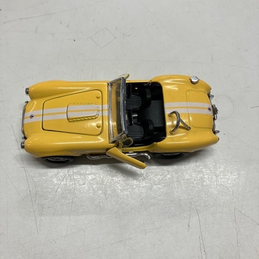 I 2601-562 キンスマート製　1965年式　シェルビー・コブラ427S/C ダイカストカー