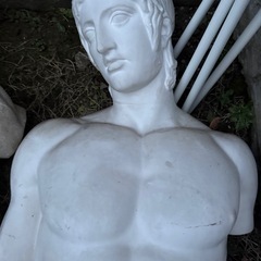 石膏像2体の画像