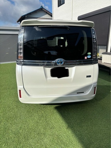 ヴォクシー　ハイブリッド　車体  