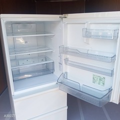 C075 送料設置無料　アクア　人気モデル　大型冷蔵庫　272Lの画像