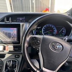 ヴォクシー　ハイブリッド　車体  の画像