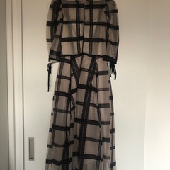 オケージョンワンピース ブラック｜snidel風 同型デザイン の画像