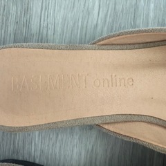 BASEMENT Online ビジューパンプス グレー 23cm の画像