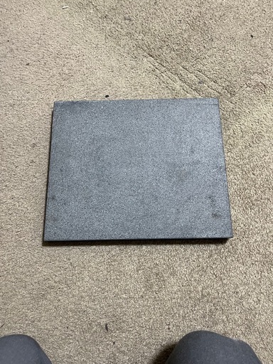 黒御影石 表札 25×30cm 厚み約2〜3cm 「野上」彫刻済み 未使用品