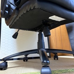 【昇降式チェア】の画像