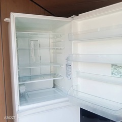 D085 送料設置無料   東芝　訳あり　特価品　　 大型冷蔵庫　363Lの画像