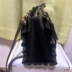 受け取り予定者様決まりましたサマンサベガ　紺のバッグの画像