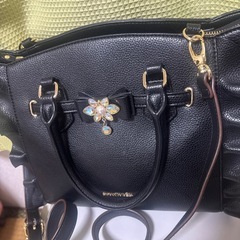 受け取り予定者様決まりましたサマンサベガ　紺のバッグの画像