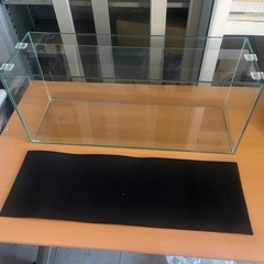 (値下げ中)【美品】GEX スリム600 ガラス水槽 の画像