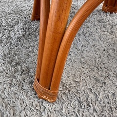 【受け渡し予定者決定】籐のガラステーブル 丸型 ガラス天板付き 直径40cmの画像