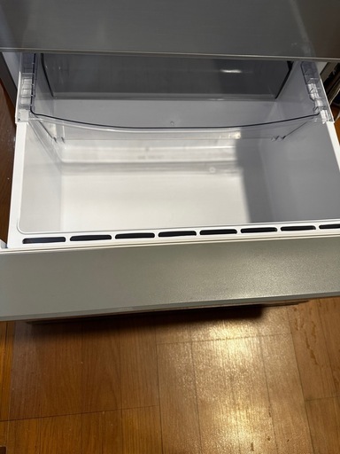 冷蔵庫　　AQUA AQR-27J