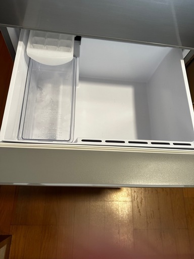 冷蔵庫　　AQUA AQR-27J