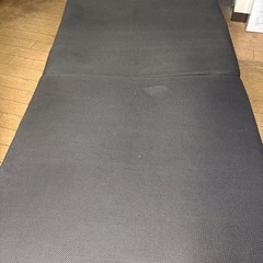 折りたたみベッドの画像