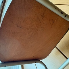小学校の椅子➕無印のクッションセットの画像