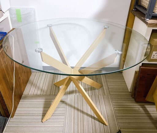 M748 エアリゾーム Louise ガラステーブル ダイニングテーブル 円卓 お