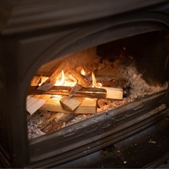 薪　木材詰め合わせ　80サイズ　21センチ　② キャンプ　焚き火の画像