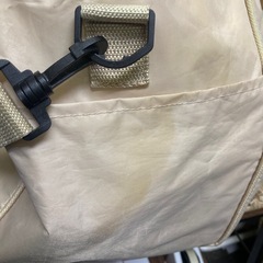 メーカー不明　保冷バック　縦25㎝横35㎝高さ29㎝　外側シミあります。の画像