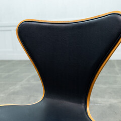 【発送の場合は即購入不可】 正規品 Fritz Hansen セブンチェア 3107 名作 椅子 フロントパディング 北欧 デンマーク アルネ ヤコブセン フリッツハンセン 97082の画像