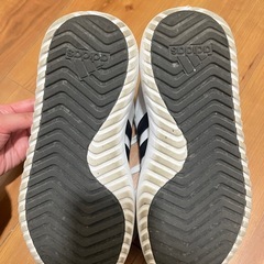 adidas　24cmの画像