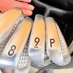 【❗️✨即プレー可セット✨❗️】ゴルフバッグ＋アイアン7本セット　初心者・練習用におすすめ✨の画像