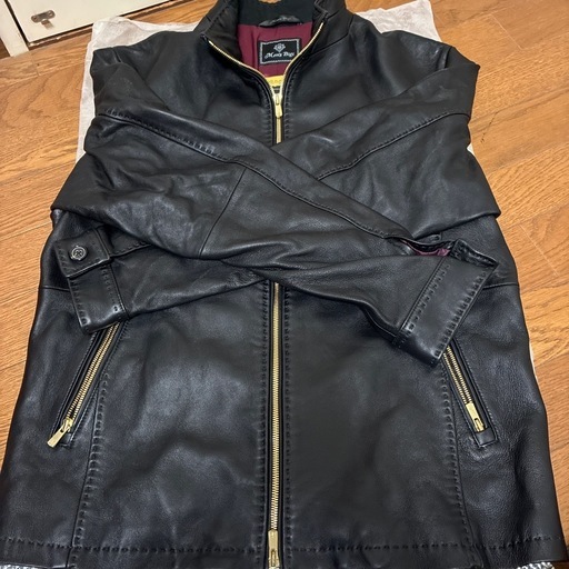 ほぼ新品❣️メンズビギのラムレザースタンドカラーシングルライダースジャケットです