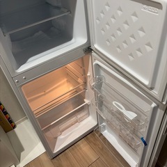 【急募：1/31 13時迄】2022年製 2ドア冷蔵庫（動作良好・一人暮らし向）の画像